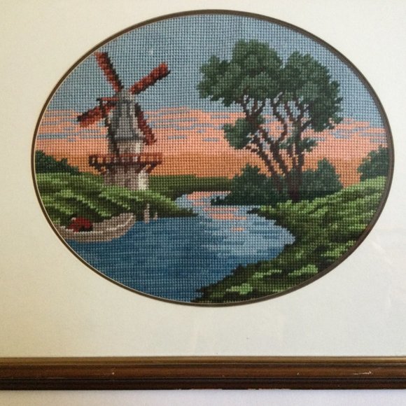 Embroidery needlework yarn art picture windmill  wood frame 41cm x 36cm - Picture 4 of 5